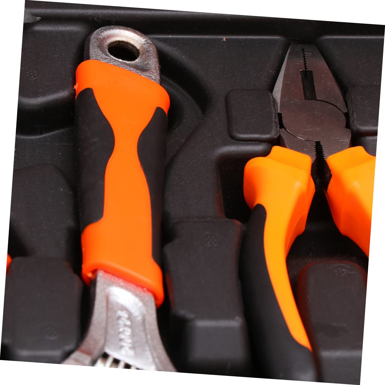 Precision Ratchet Wrench & Socket Tool Kit